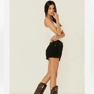 Levi's 501‎ Original Women's High-Rise Jean Denim Shorts Raw Hem Sz 28